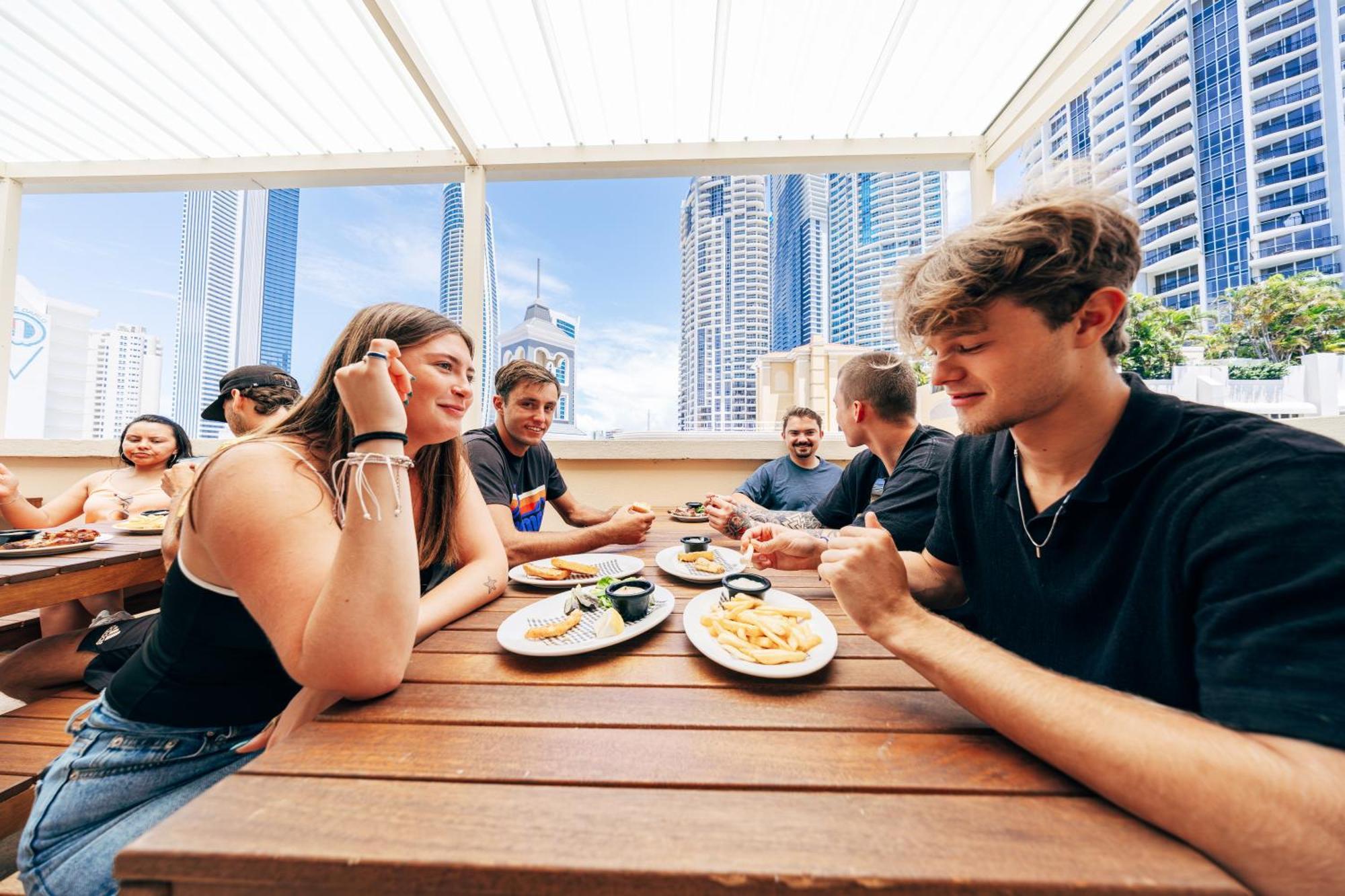 Maze Backpackers - Gold Coast Vandrarhem Exteriör bild
