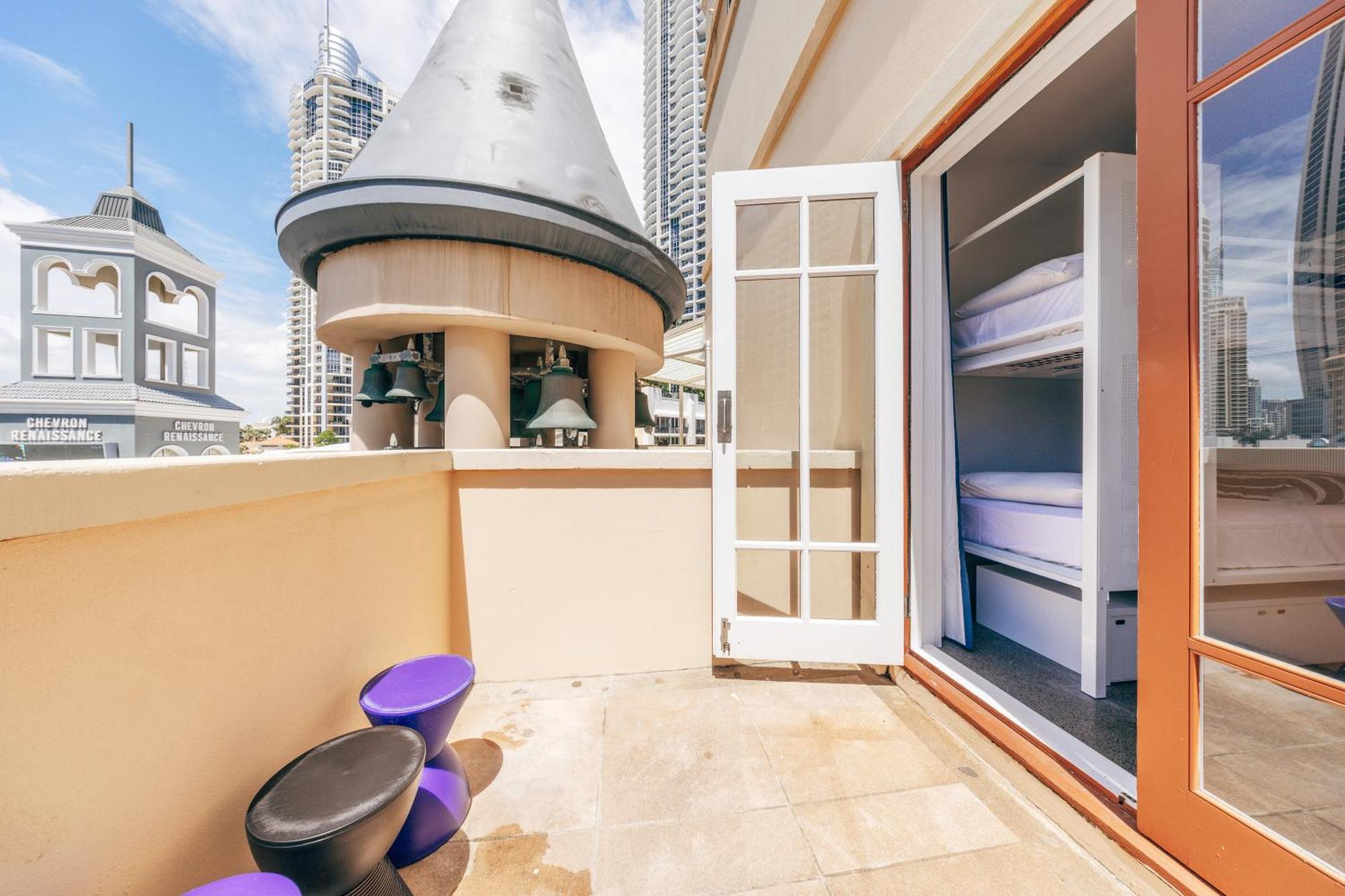 Maze Backpackers - Gold Coast Vandrarhem Exteriör bild